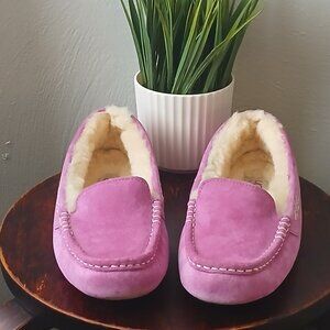 UGG Australia hot pink Ansley moccasin slippers S/N 3312